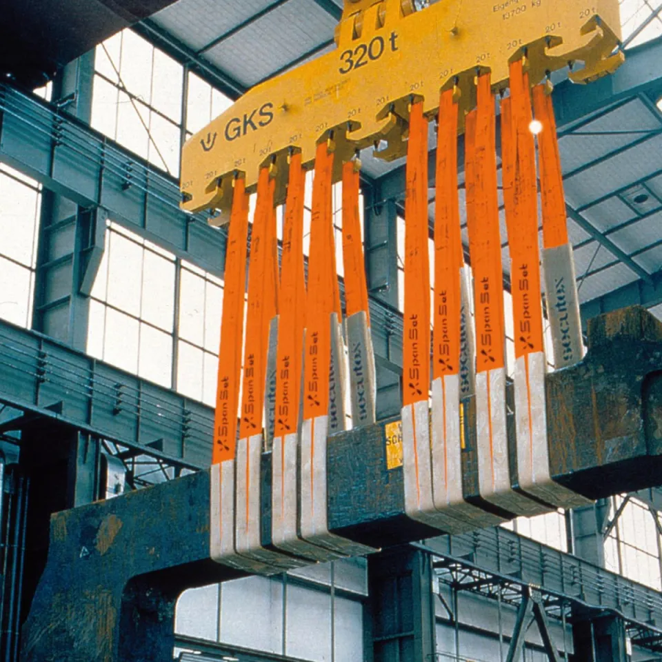 spanset flat slings holding huge steel hook