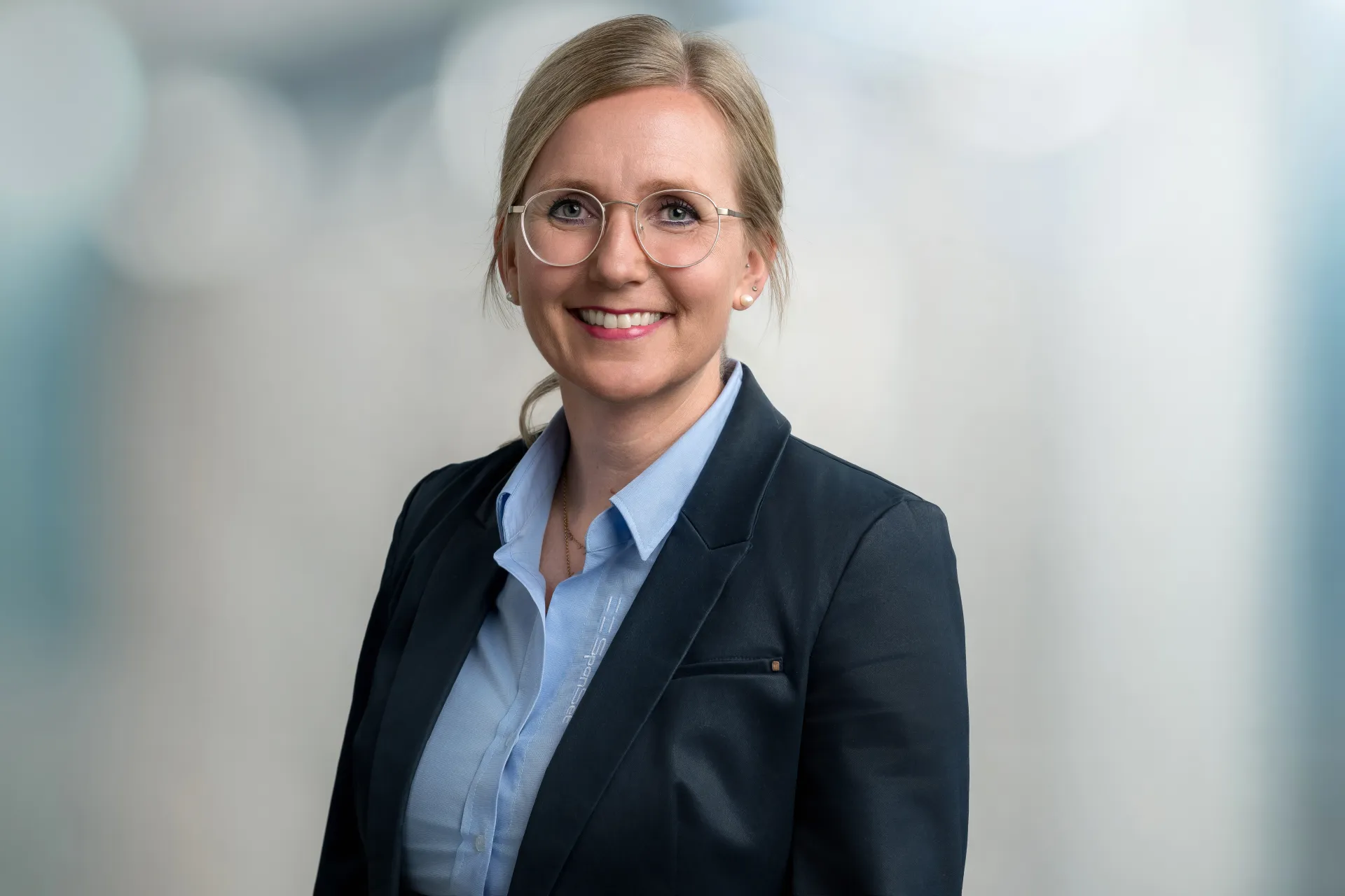 Frau monika Minkenberg