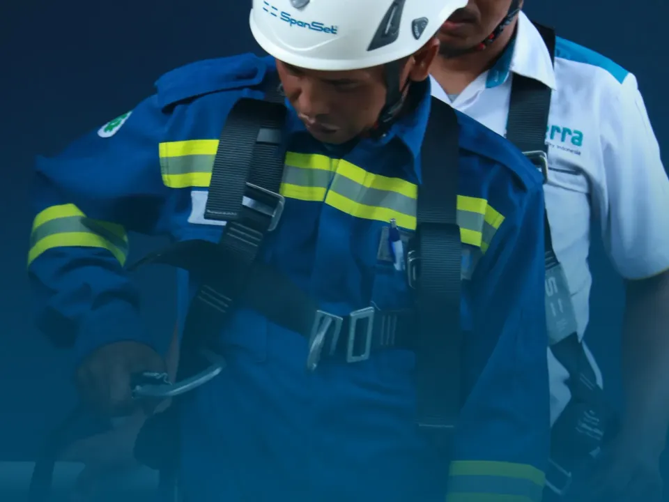 How to Use a Body Harness Correctly, Safely and Properly
