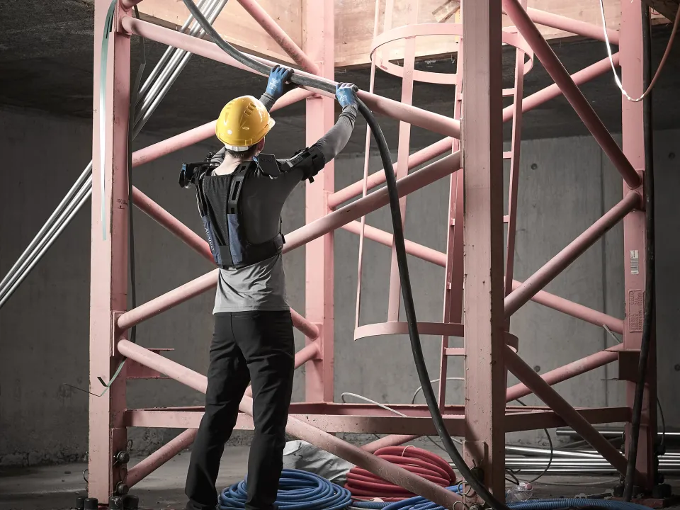 LiftSuit lichtgewicht exoskelet – rug‑ en heupondersteuning bij tillen