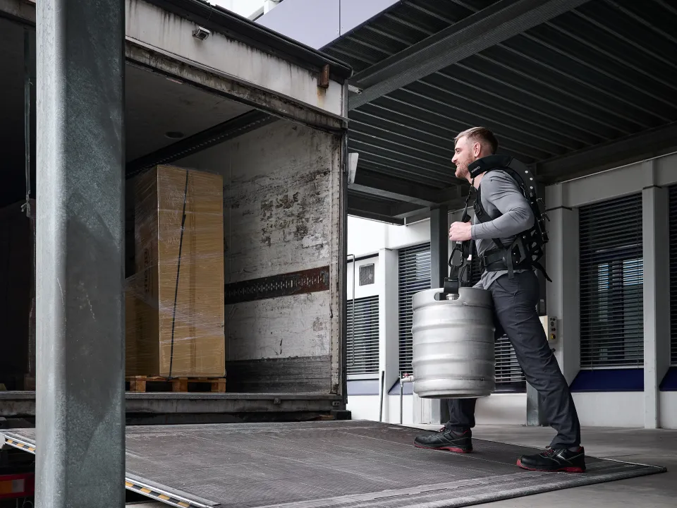 CarrySuit exoskelet – ergonomische ondersteuning bij tillen & dragen