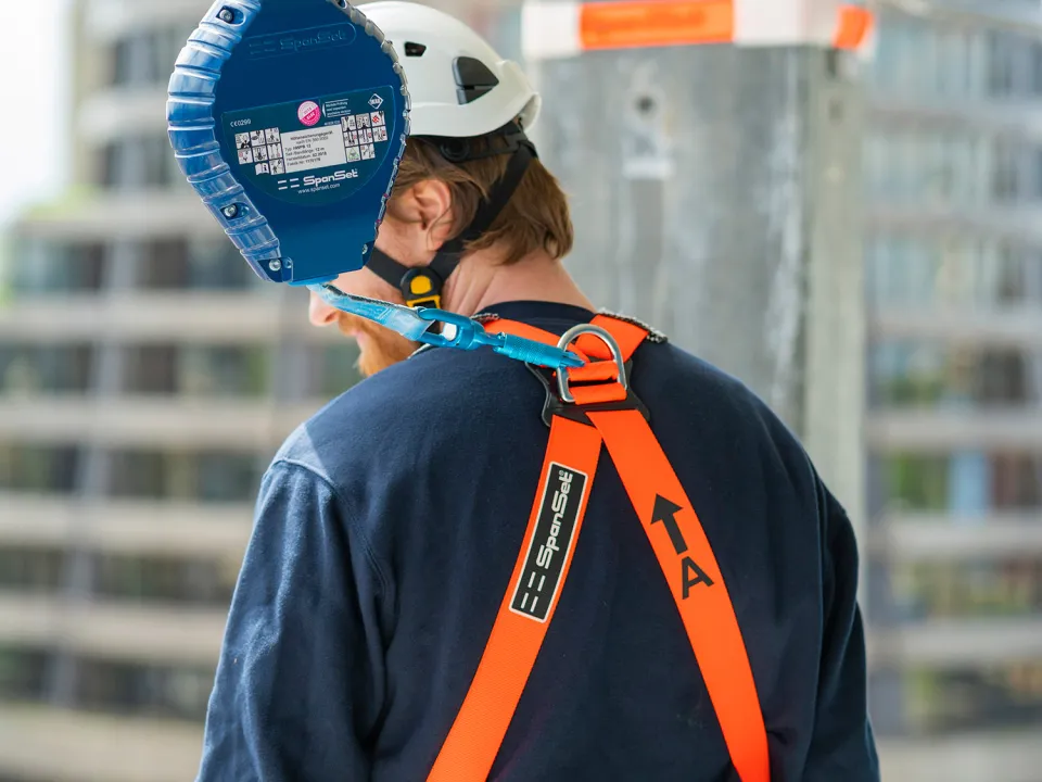 Fall Protection Equipment: Types, Functions, and Safety at Work